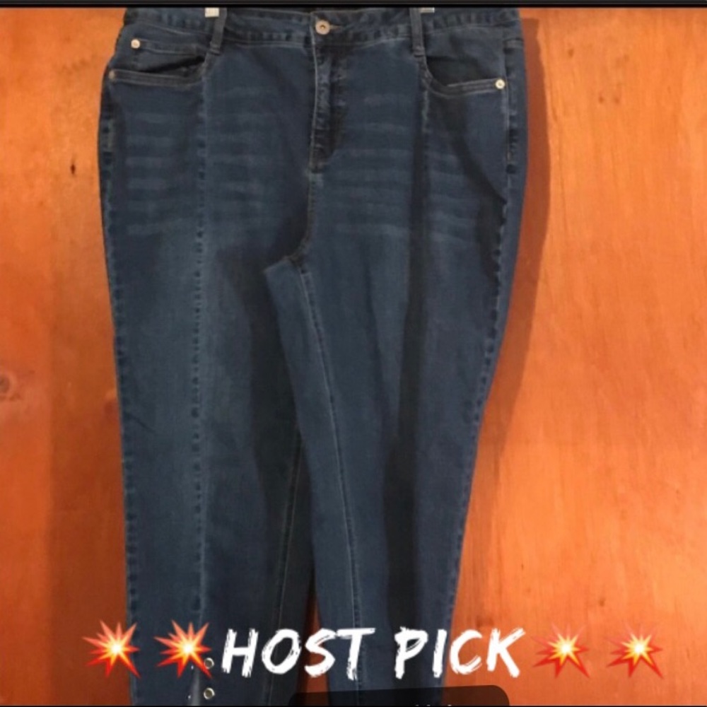 🔥Host Pick🔥 Ashley Stewart Capris